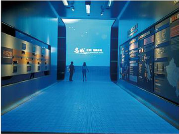 China Waterproof P6.25 4000 Nits Led Dance Floor Video Display Tiles 500 *1000 MM supplier