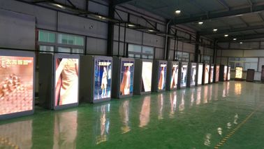 Multi Functional Control Led Advertising Light Box , Outdoor Advertising Street Pole Led Signs supplier